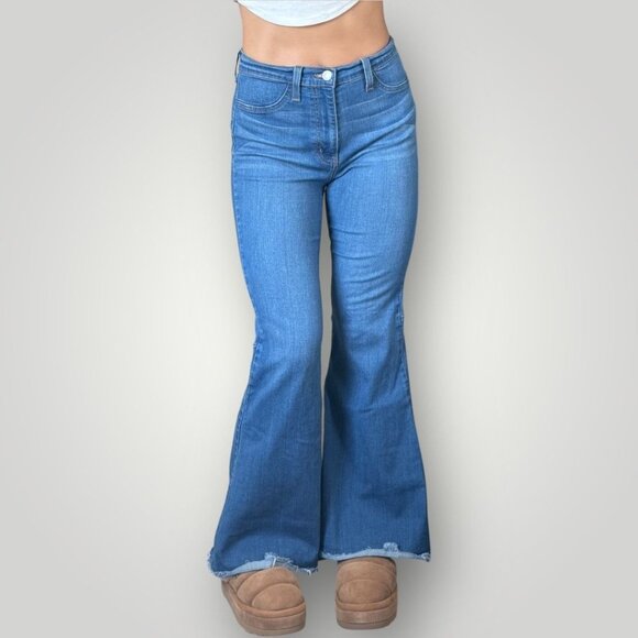 JUDY BLUE Womens Frayed Flare Jeans High Rise Medium Wash Y2K Wide Leg Cute - Picture 2 of 10